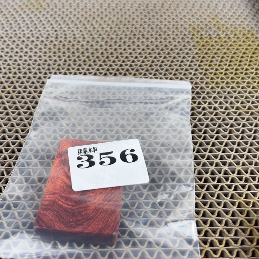 鹏***歌木木料一物一拍木料