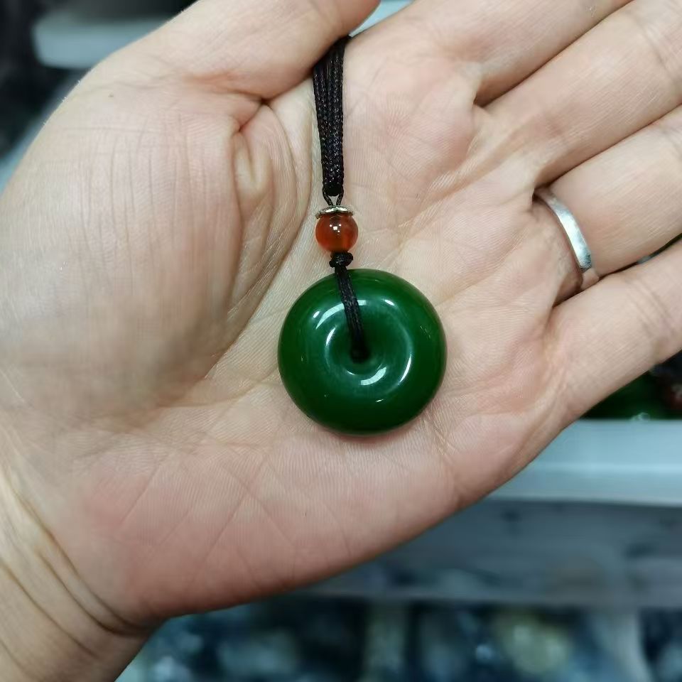 精美平安扣吊坠 