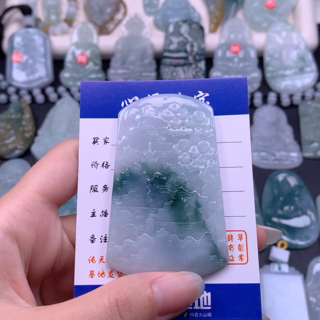 翡翠未镶嵌颈饰翡翠