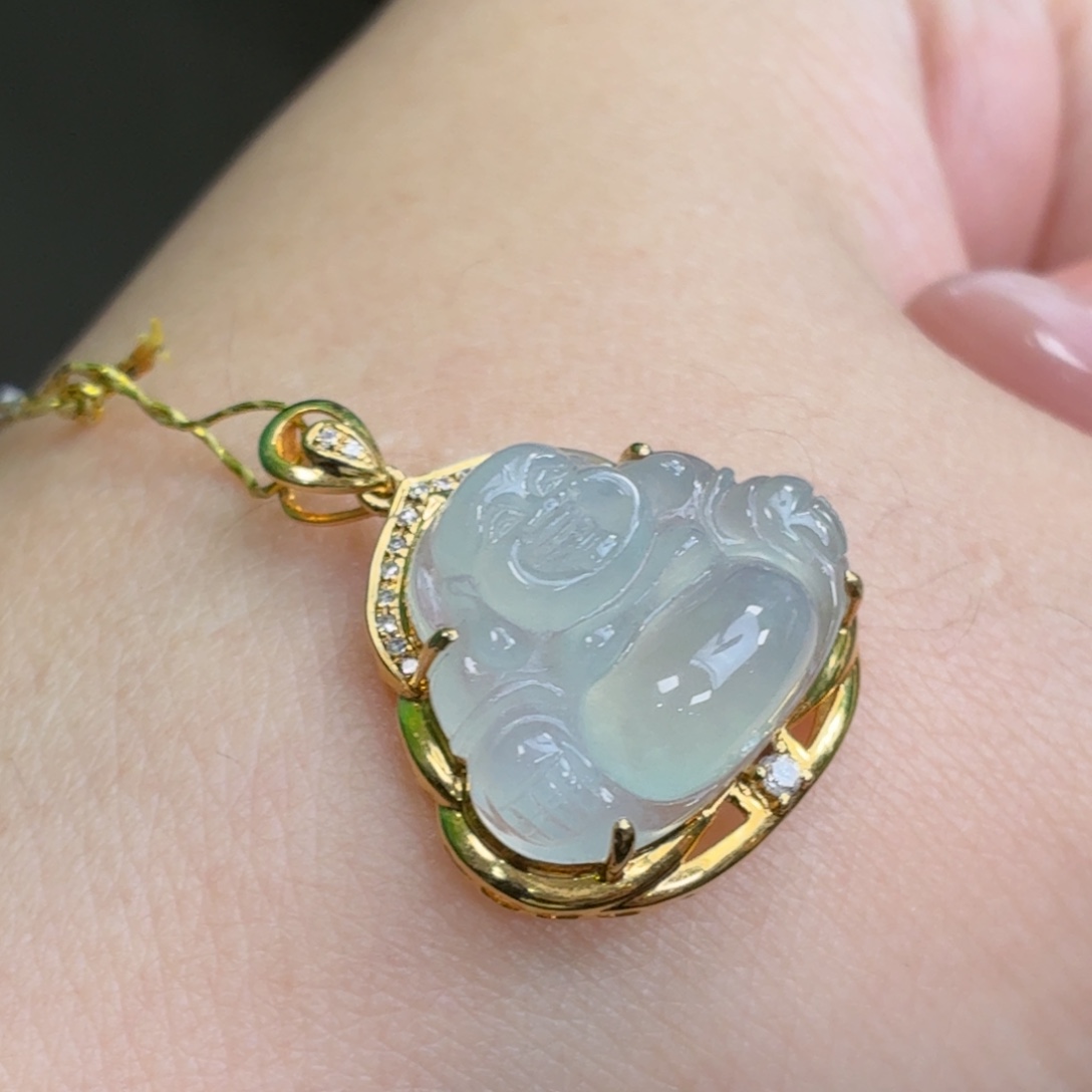 翡翠18K金镶嵌颈饰