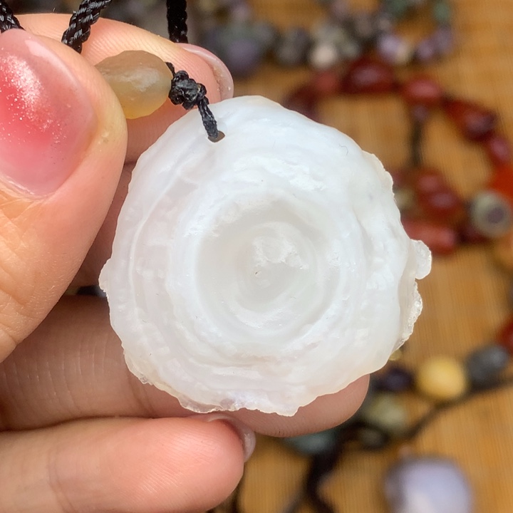 玛瑙/玉髓未镶嵌珠宝半成品盈****…