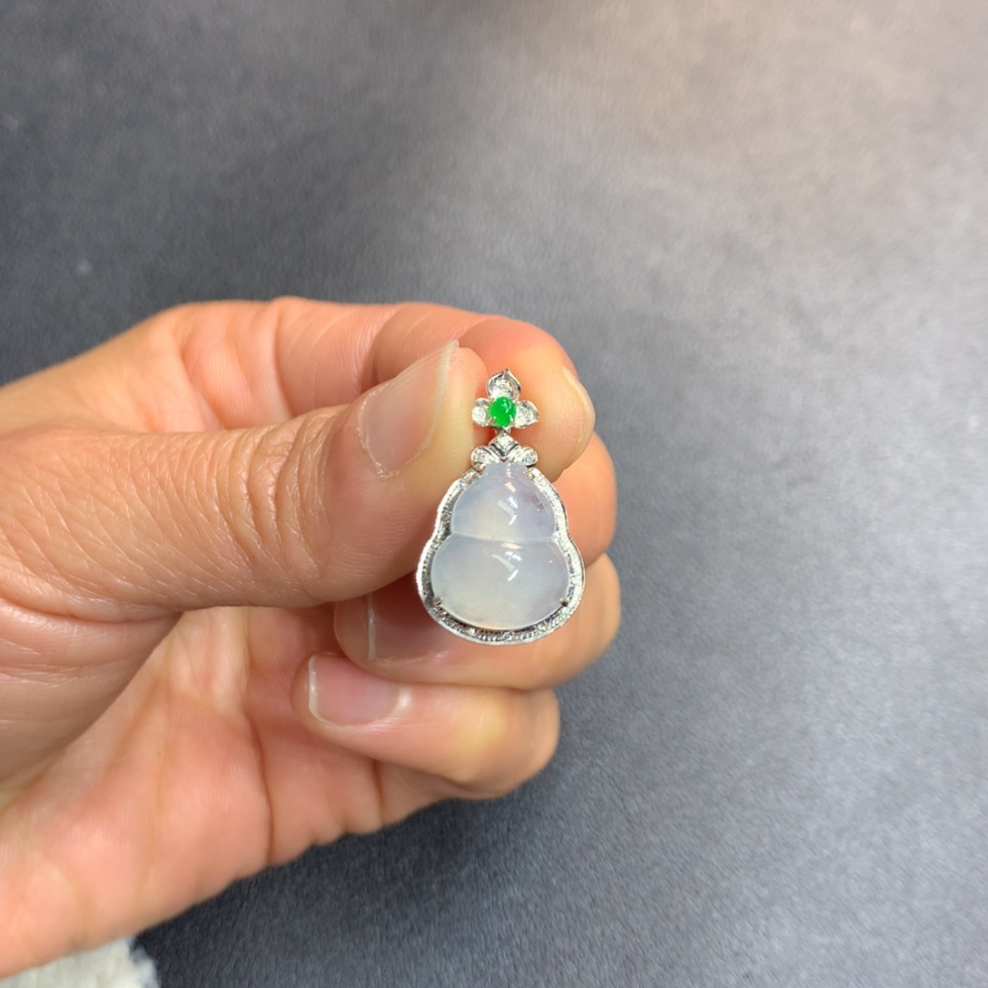 翡翠吊坠(不含链)18K金镶嵌