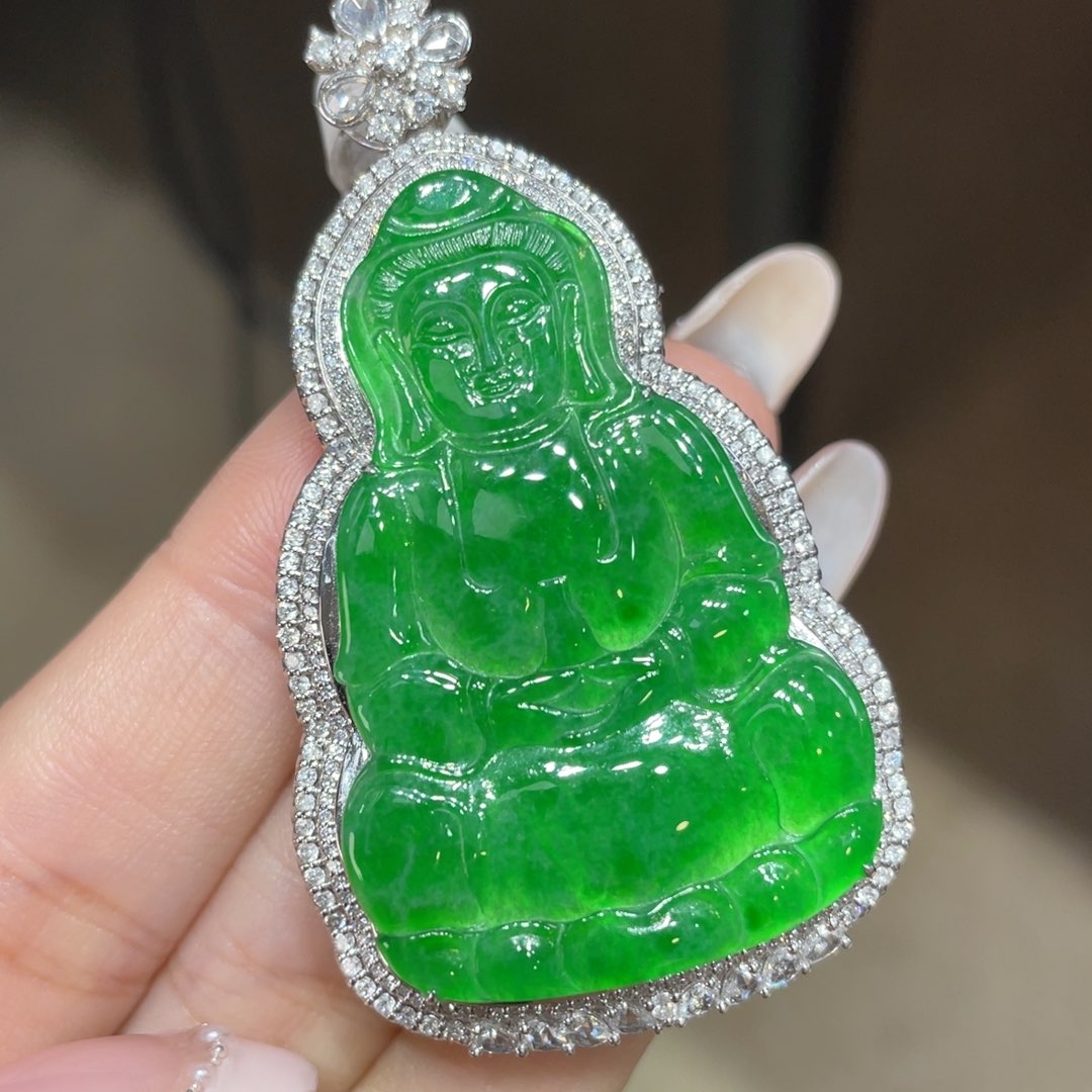 翡翠颈饰18K金镶嵌天然缅甸翡翠a货