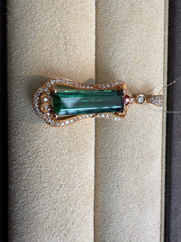 绿碧玺吊坠18K镶嵌