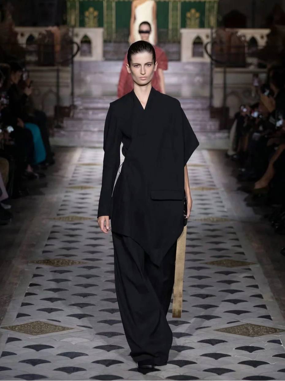 【孑然店肆】uma wang 25ss 秀款不对称绑带黑西装外套