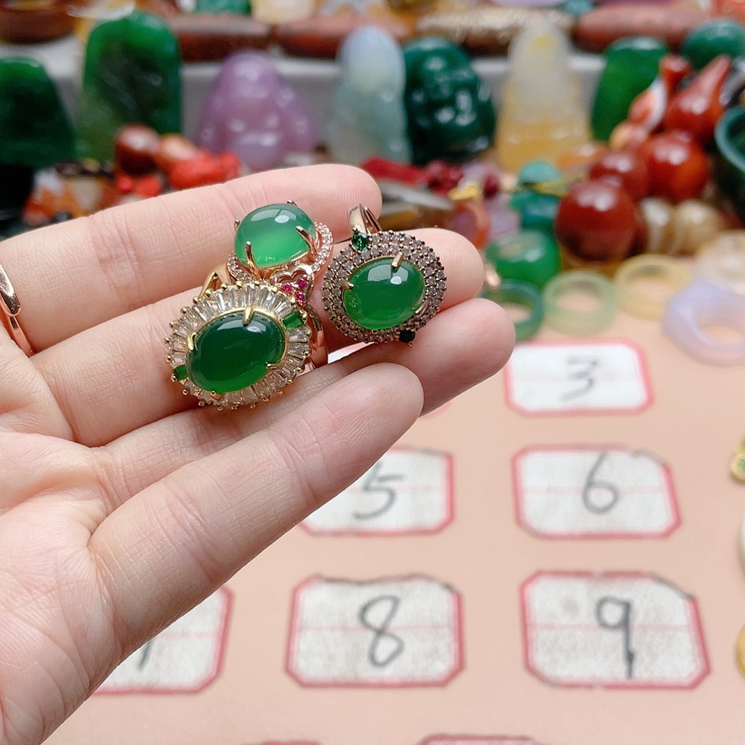 玛瑙/玉髓颈饰合金陈*