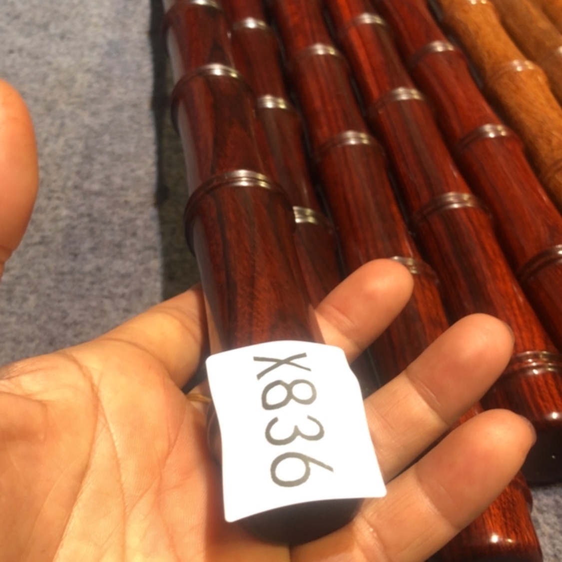 【闪购商品】木用****6紫檀木竹节棍一根836