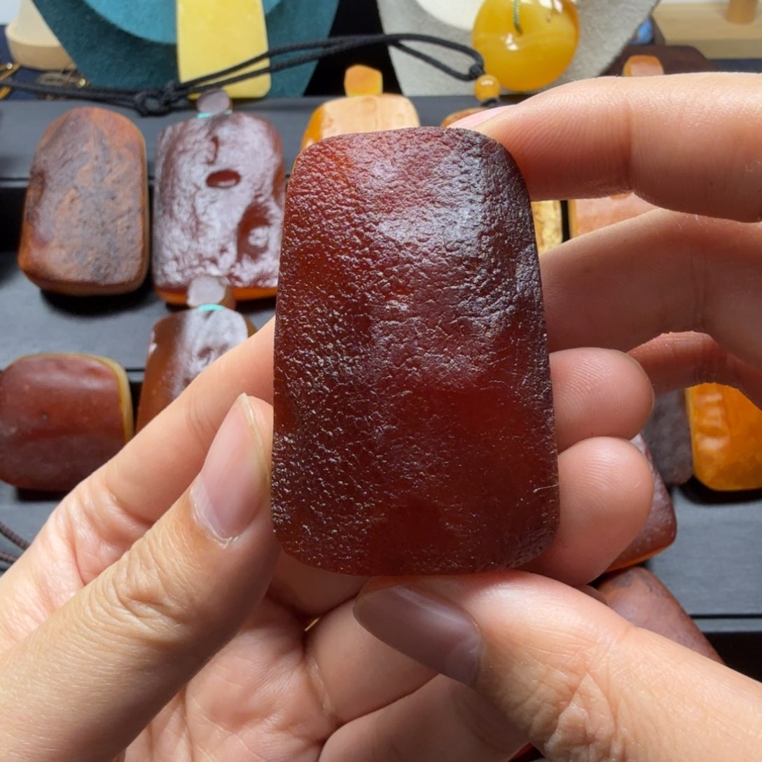 琥珀吊坠(赠链)未镶嵌