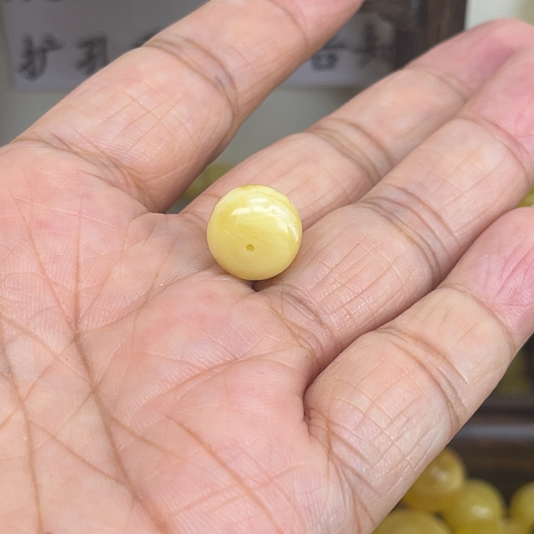 黄***ᴴ琥珀未镶嵌珠宝奇石微瑕