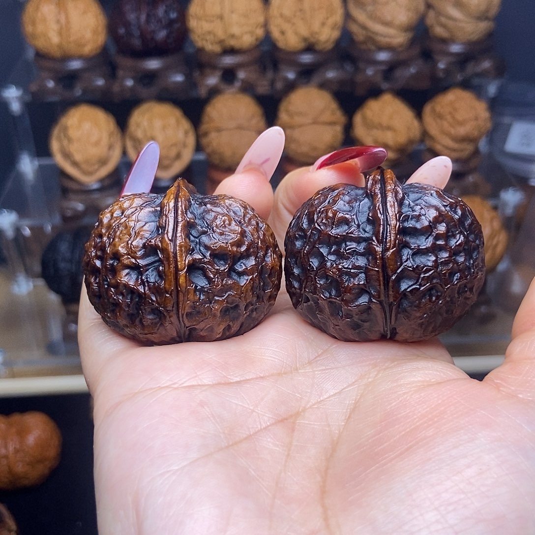 文玩核桃吊坠13………42mm