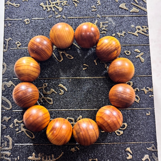 Y12崖柏单圈手串卡2.0cm