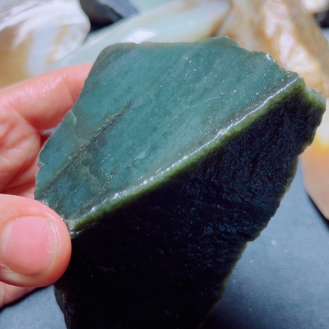 和田玉未镶嵌珠宝奇石