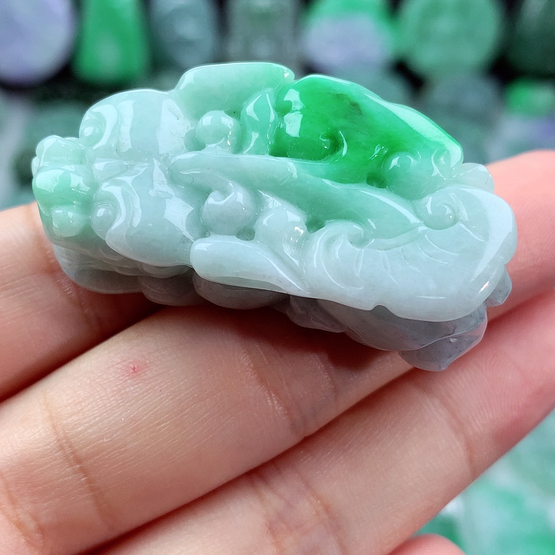 翡翠未镶嵌颈饰翡翠