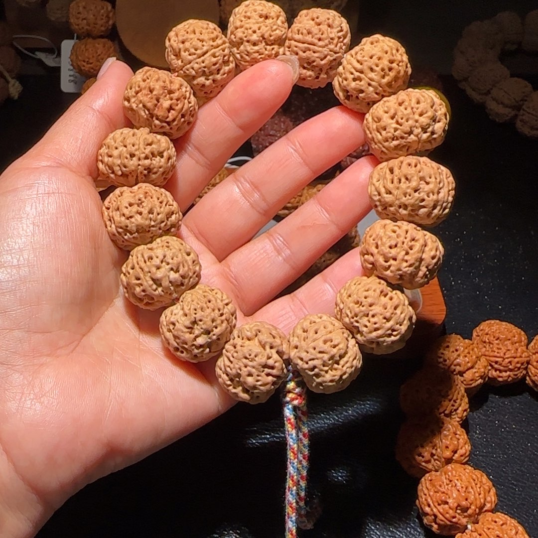 吊坠金刚菩提23石头爆肉