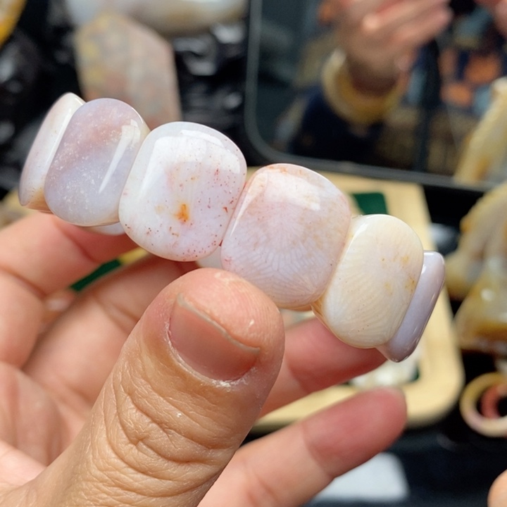 硅化珊瑚（珊瑚玉）手镯未镶嵌