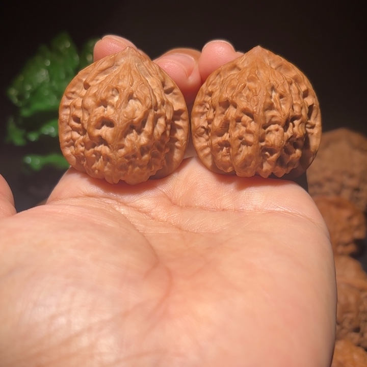 吊坠文玩核桃文玩核桃吊坠瓷娃娃35