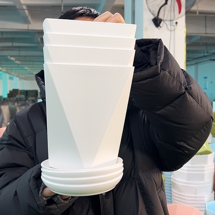 Fv150口15高20白色带托4只