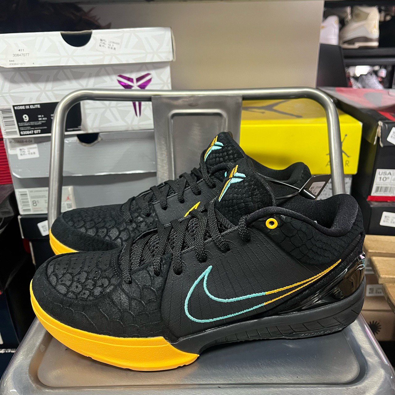 99新 MM6 42码 有原盒 科比4 Kobe 4 黑黄 13751690 