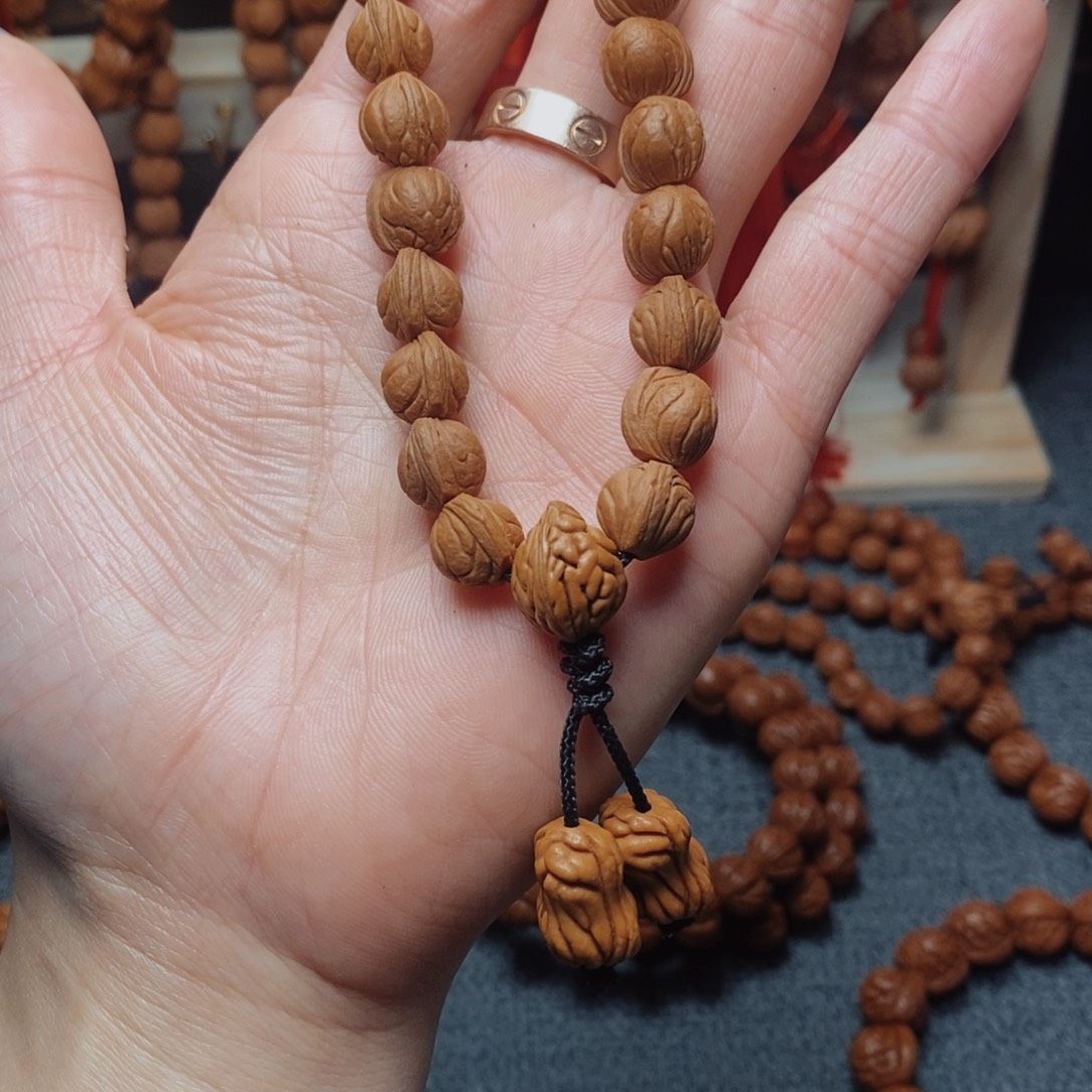 吊坠桃核龙纹桃枭