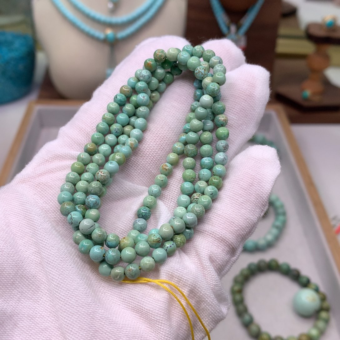 绿松石配饰未镶嵌