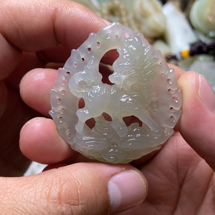 和田玉未镶嵌挂件