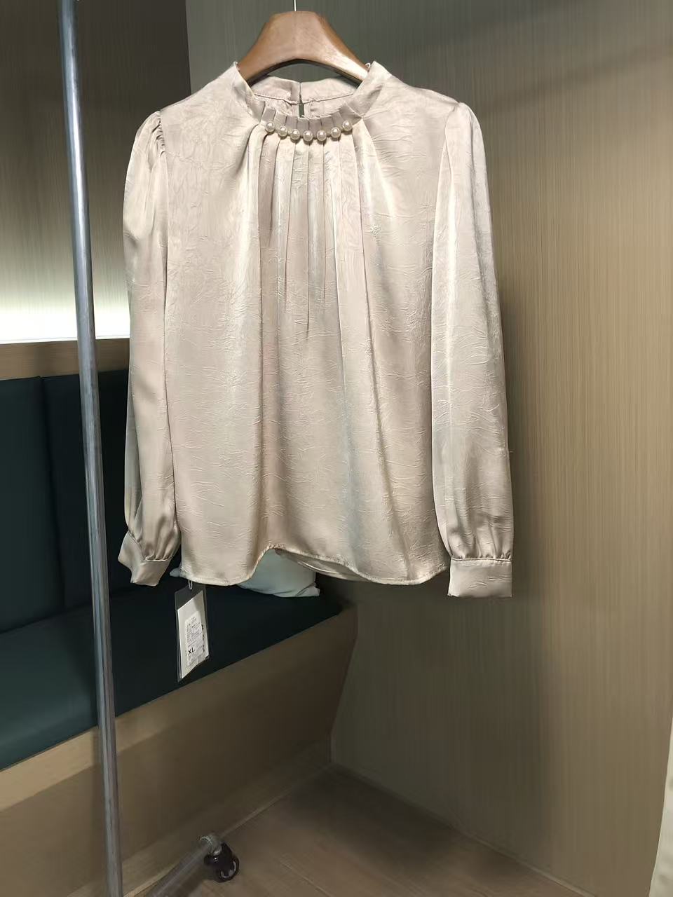 褶皱长袖秋季白色休闲防晒衬衫女装雪纺衫春季衬衣