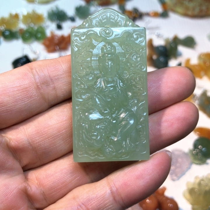 【闪购商品】蛇纹石玉未镶嵌挂件