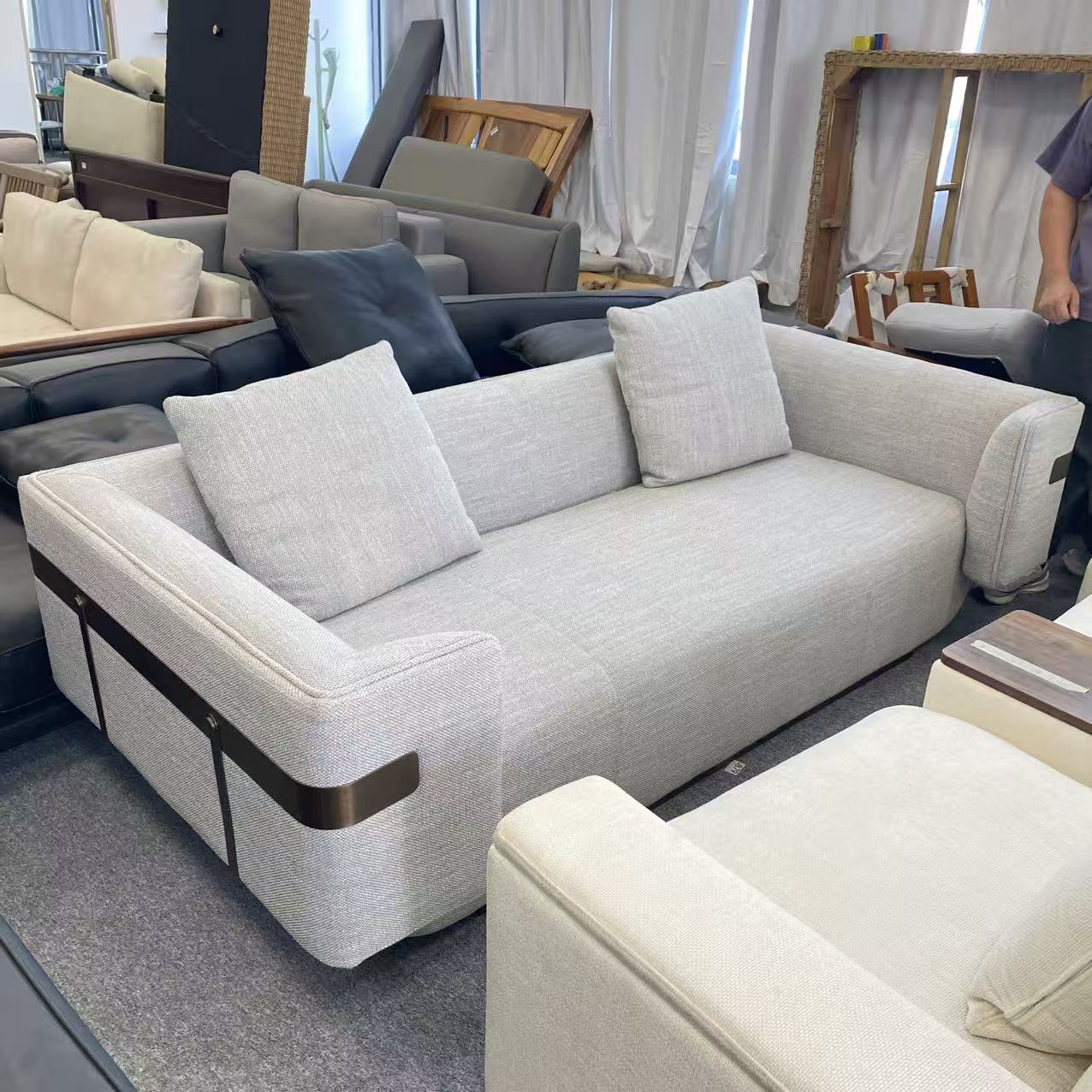 V597（微瑕）228*110*65cm布艺沙发【不包安装】库存尾货（八楼）