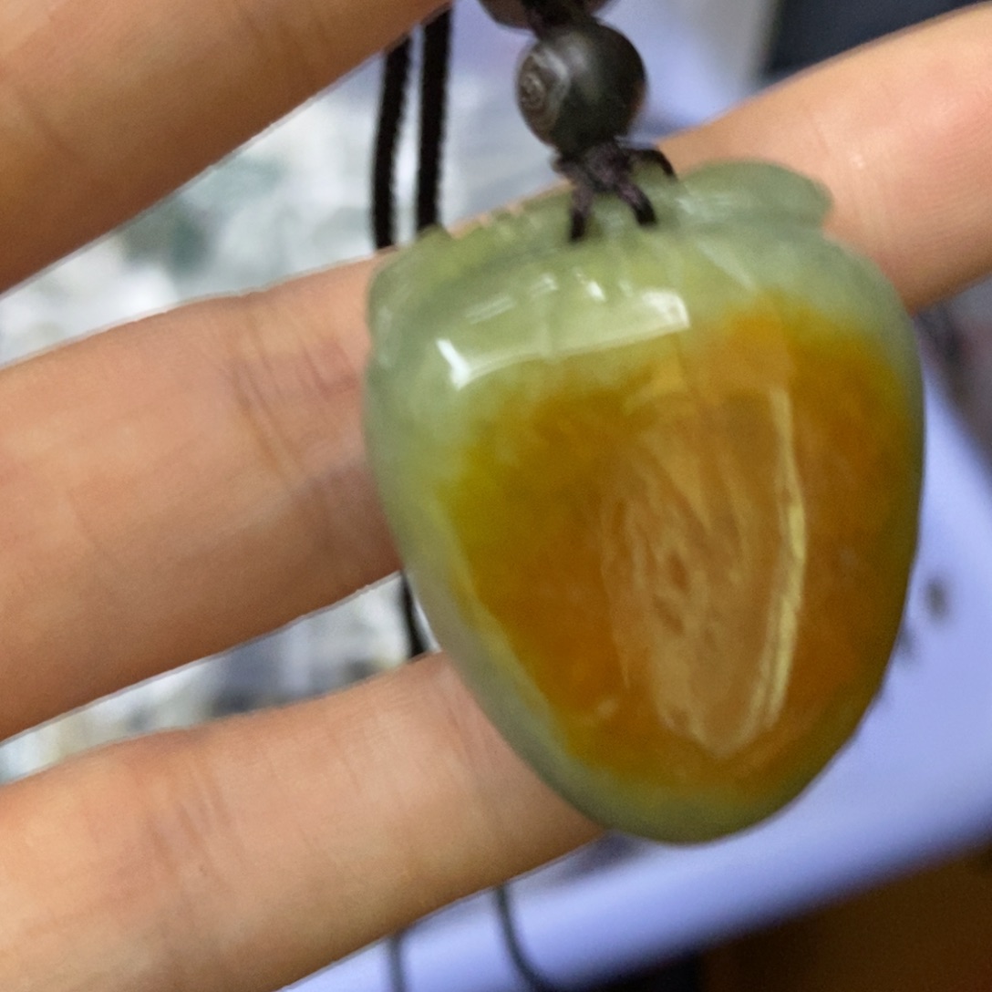 翡翠颈饰未镶嵌吊坠