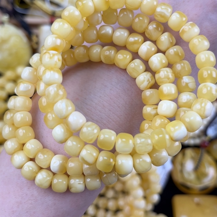 未镶嵌琥珀珠宝奇石琥珀，多样性发其一