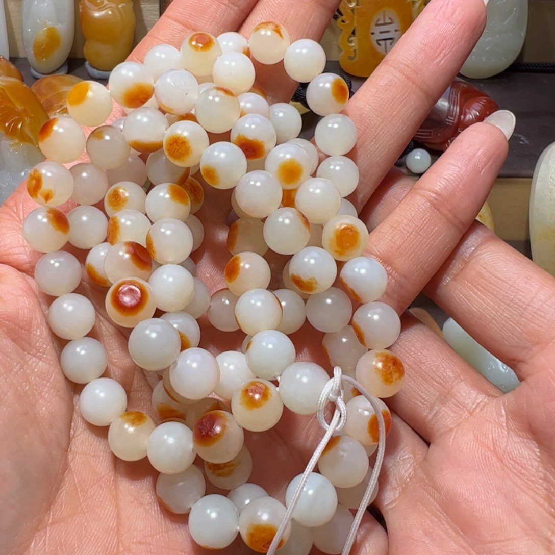 和田玉颈饰未镶嵌