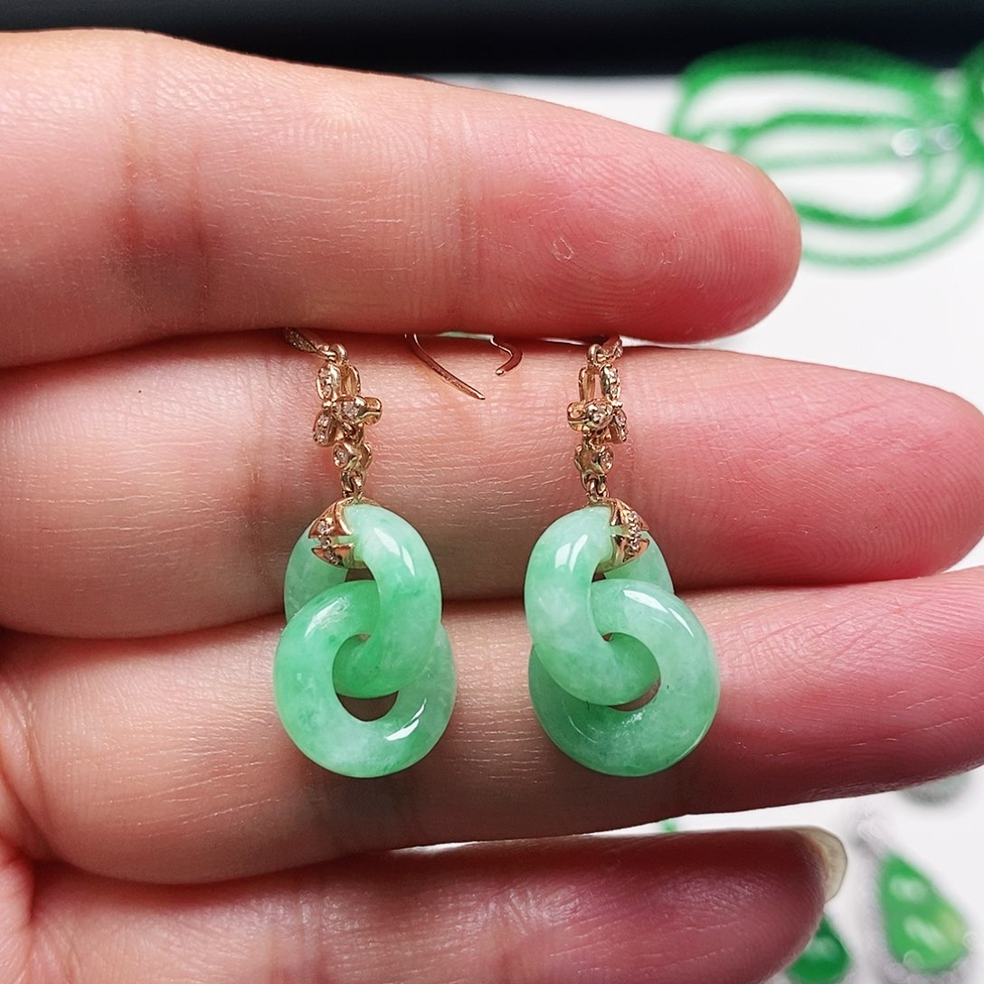 翡翠耳饰18K金镶嵌天然缅甸翡翠A货