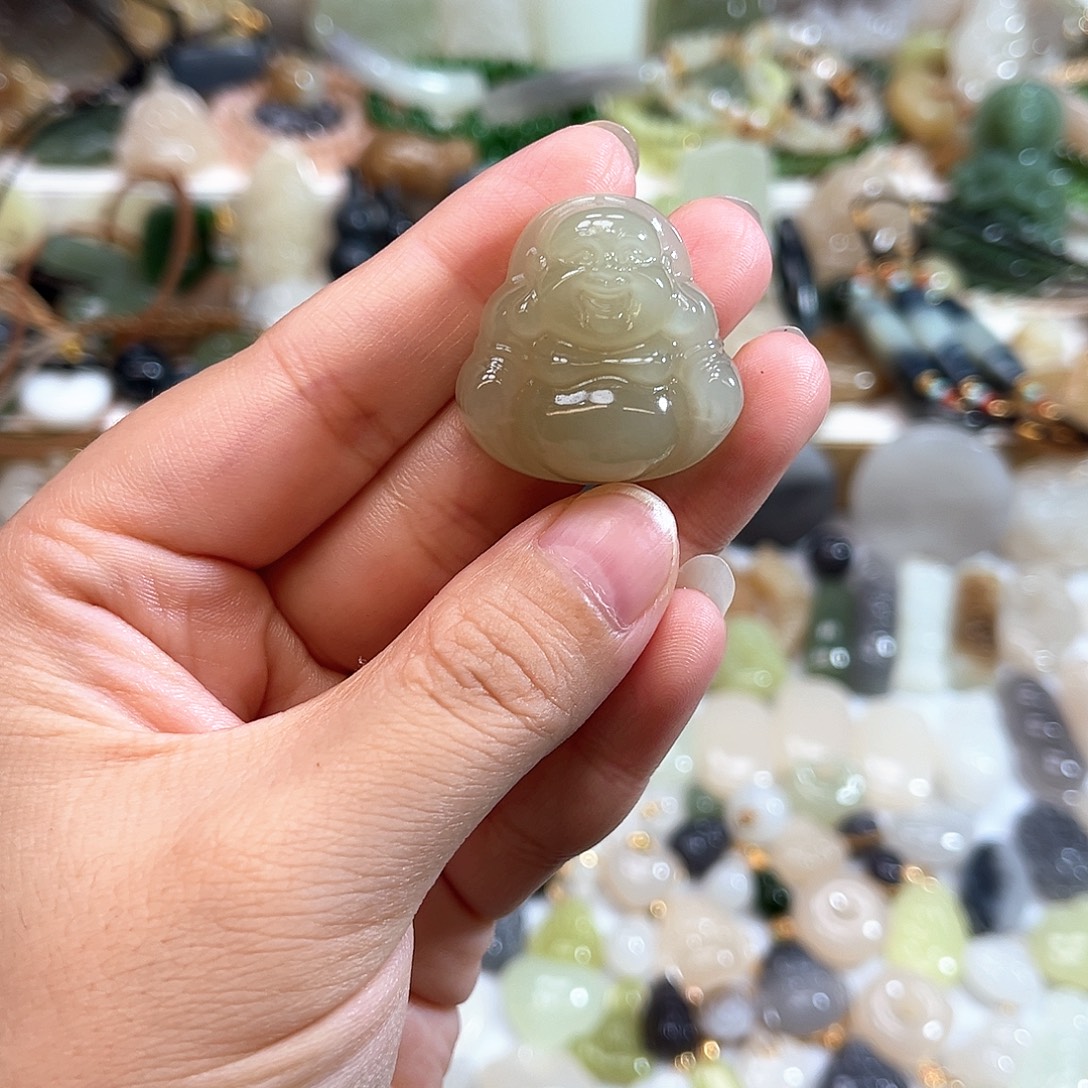 凯****吊坠(不含链)未镶嵌和田玉