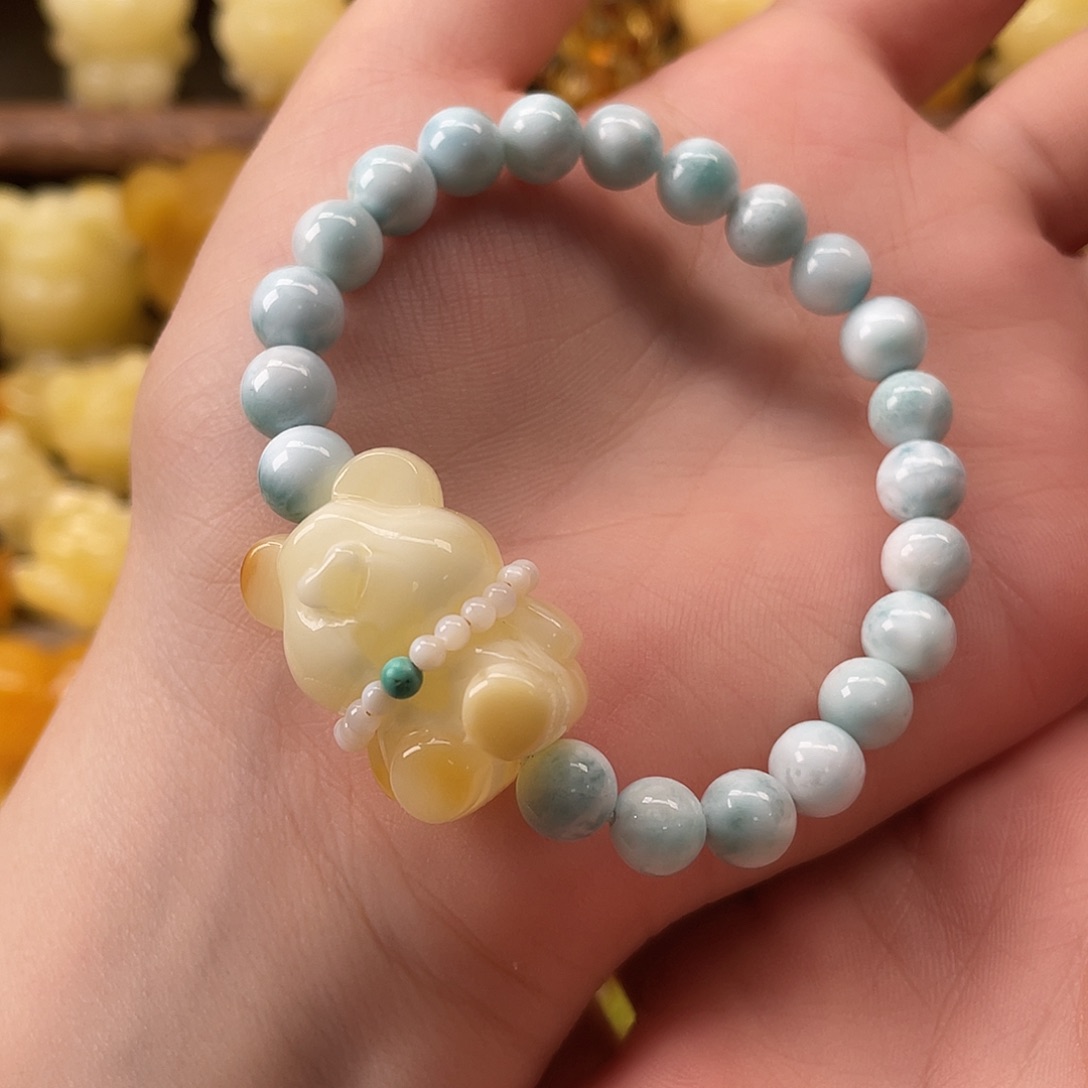 未镶嵌琥珀珠宝奇石