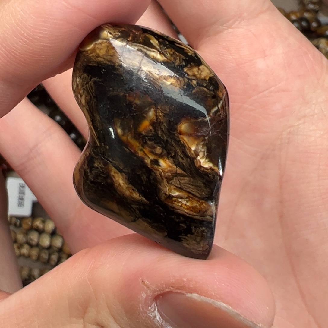 未镶嵌琥珀手链抚顺琥珀