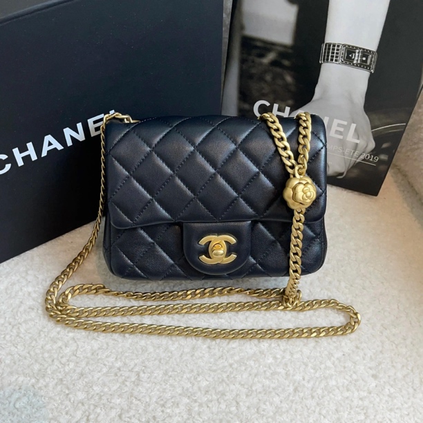 99新 Chanel/香奈儿 黑金山茶花方胖子/90267889/代卖服务/12期