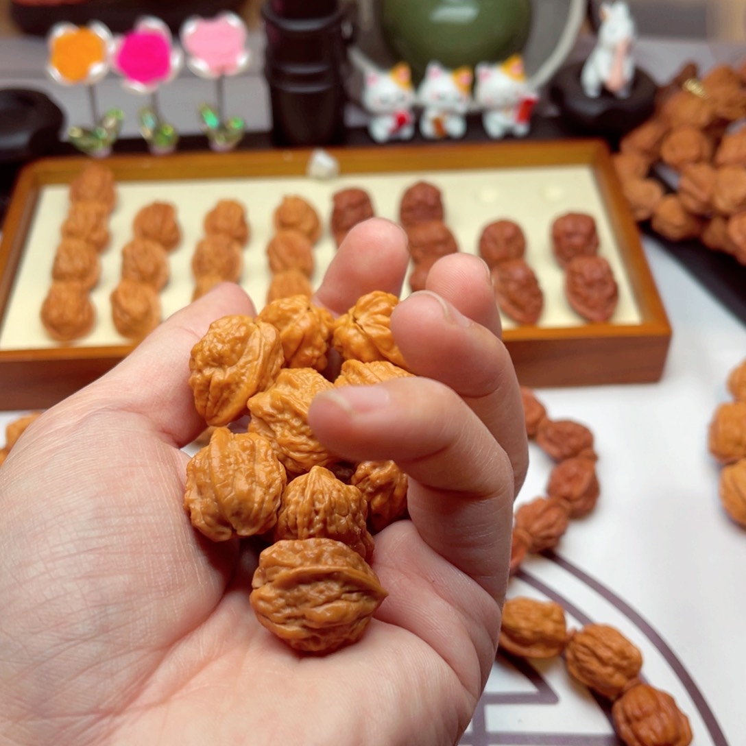 文玩核桃手串蛤蟆头