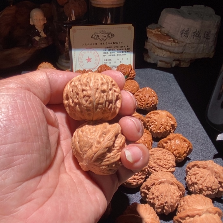 文玩核桃吊坠指*官铁锤