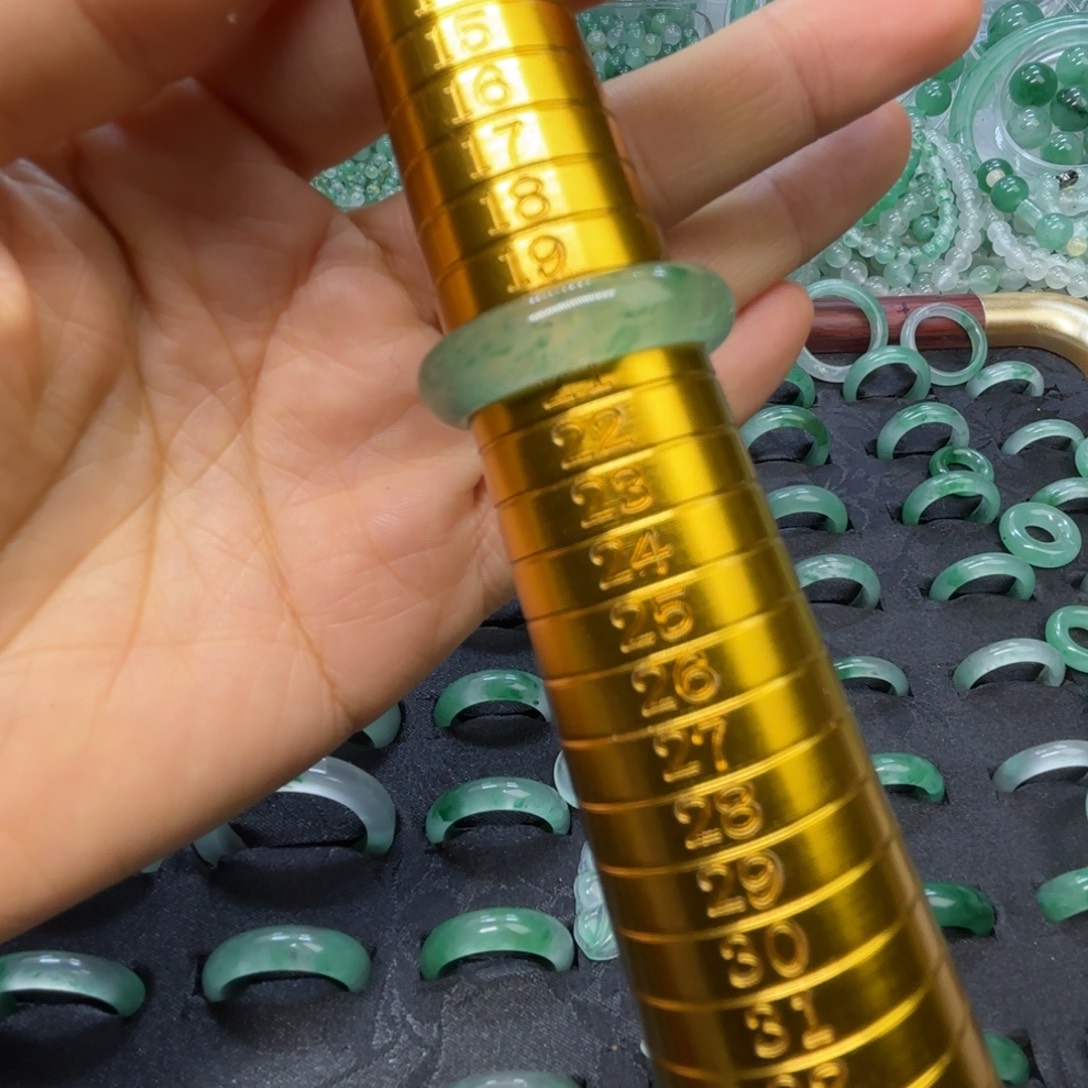 石英质玉（非洲翠）未镶嵌戒指  珠子  手镯飘花戒指