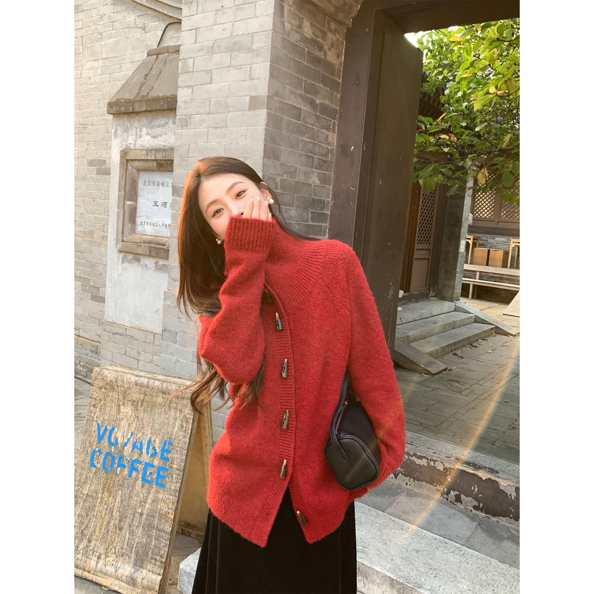 pusumede 圣诞蔷薇 红色高领牛角扣毛织开衫女设计感慵懒软糯外套