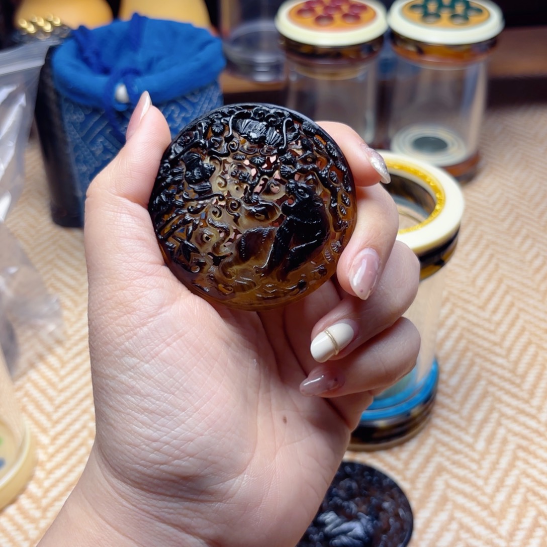 高****差价哈哈哈哈哈哈哈