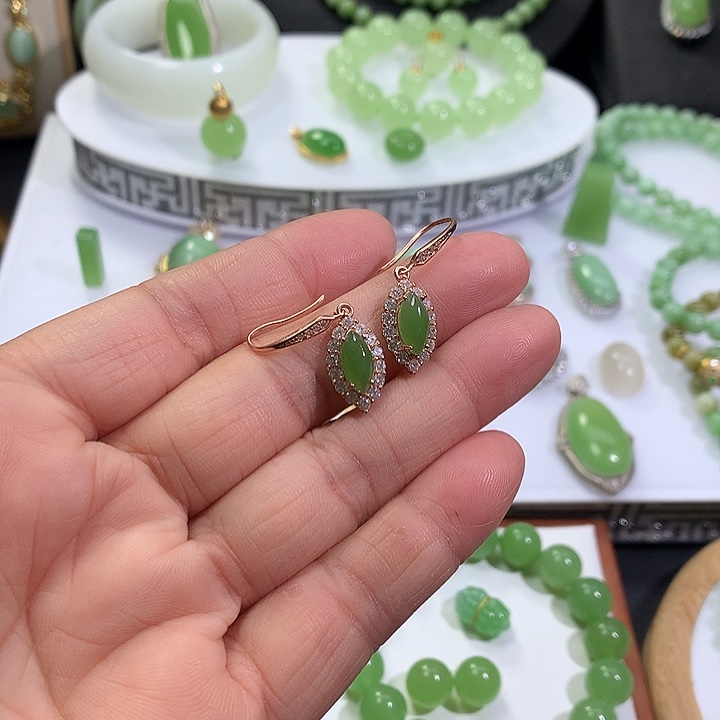 银S925镶嵌和田玉（碧玉）耳饰