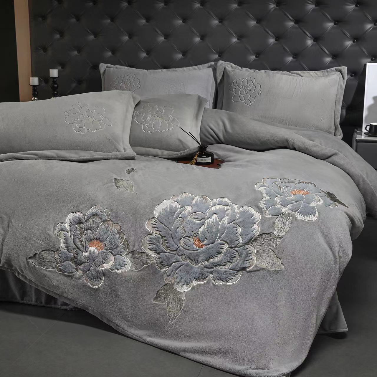 【繁花】灰轻奢绣花加厚婴肤绒绒四件套刺绣牛奶绒被套床单枕套