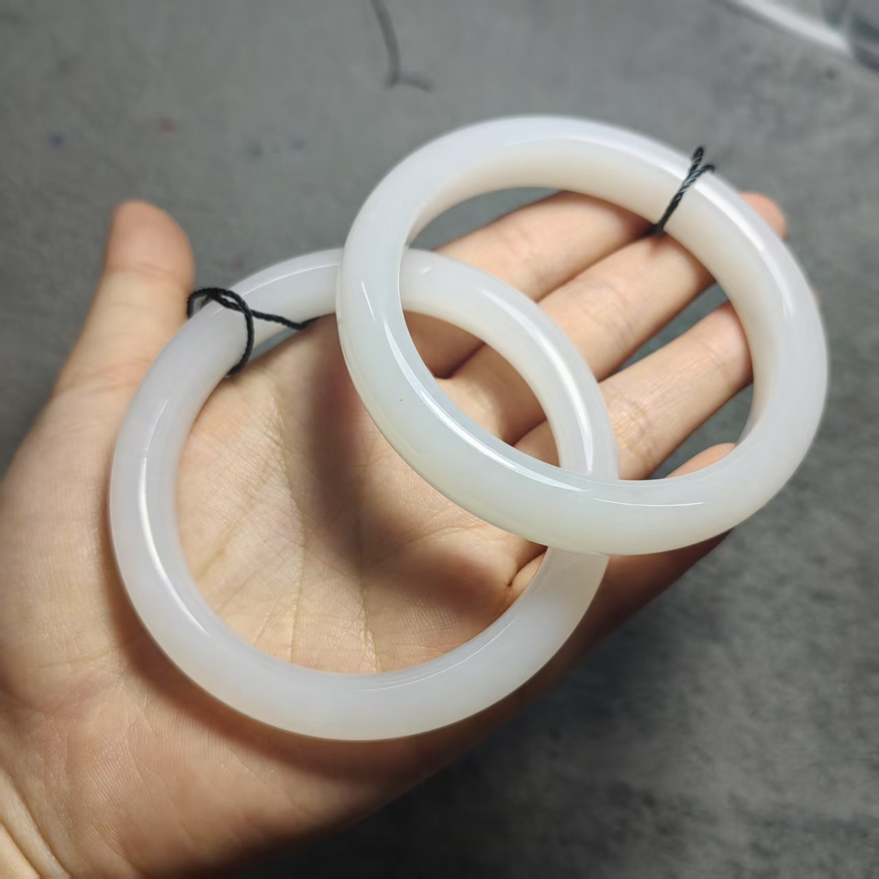 Gloire/古名【缺货】和田玉手镯多样性发一 （53-60）V0746