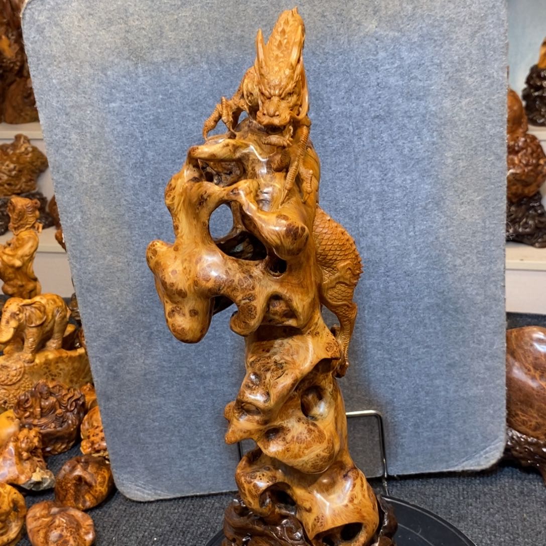 柏木（崖柏）太行精品陈化黑金蚂蚁腿龙摆件