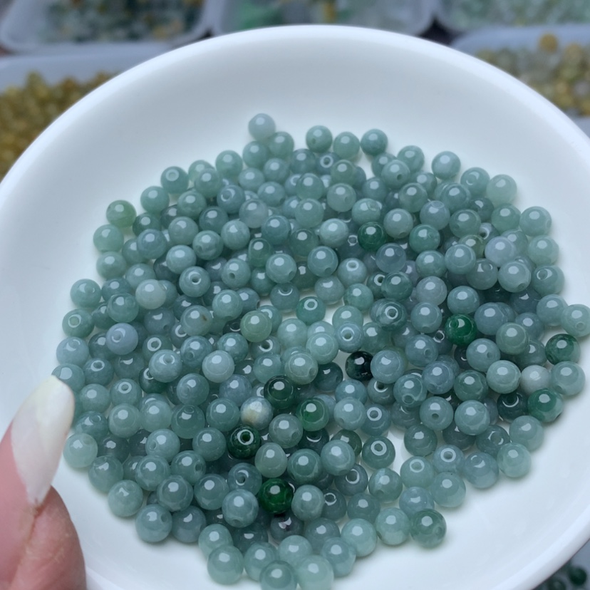 【闪购商品】翡翠手链未镶嵌卡4.8蓝水100个