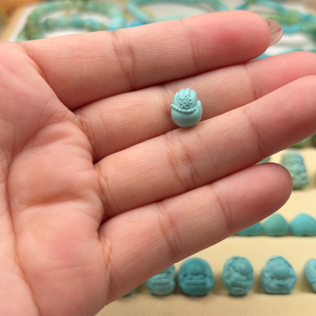 绿松石雕刻件未镶嵌