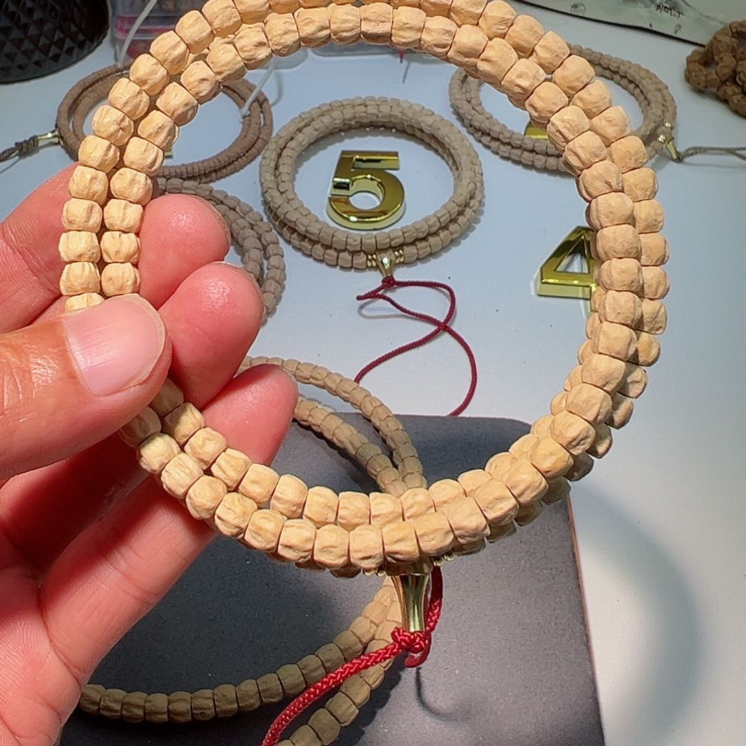 柏香籽/百香籽吊坠战****U