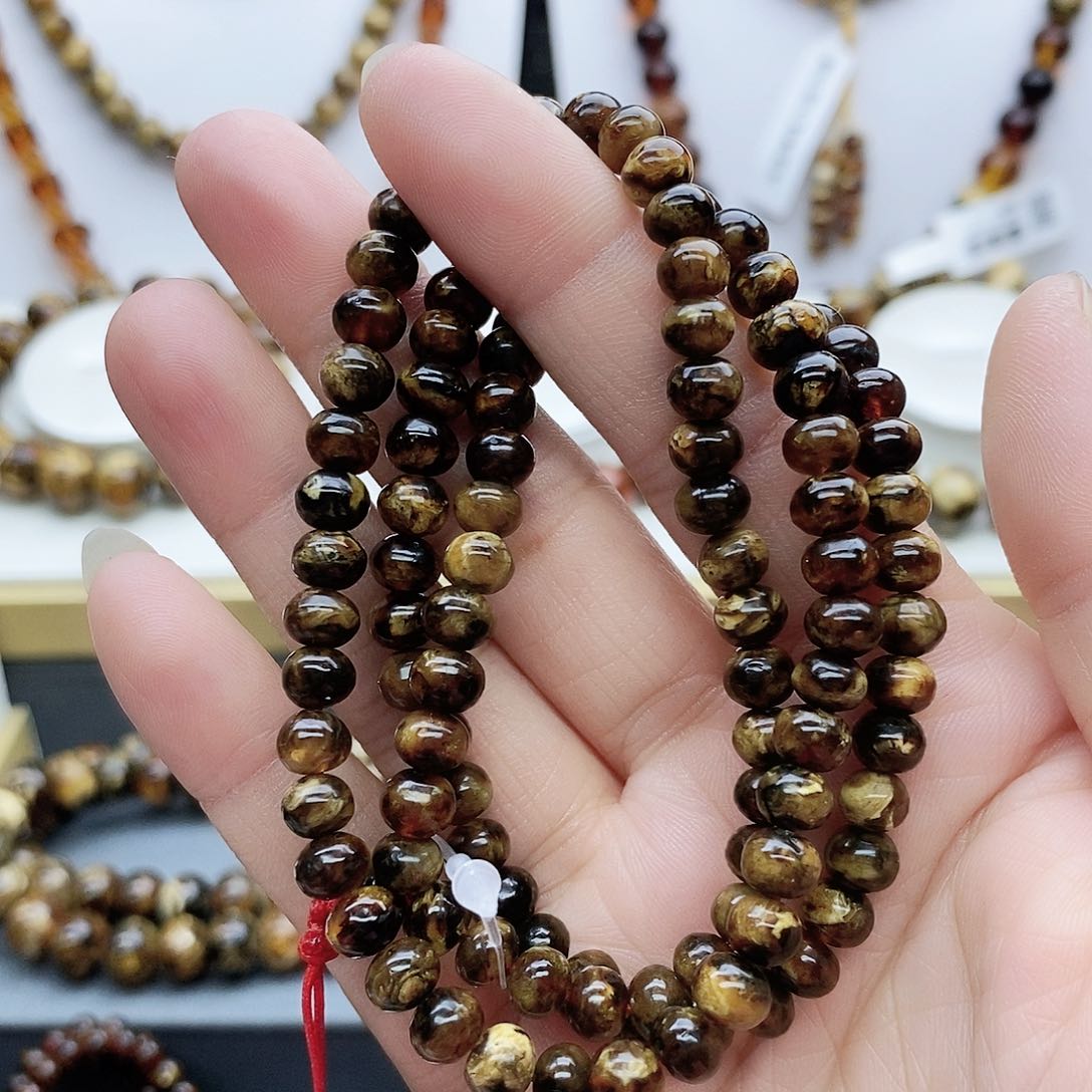 琥珀颈饰未镶嵌曲***干琥珀6