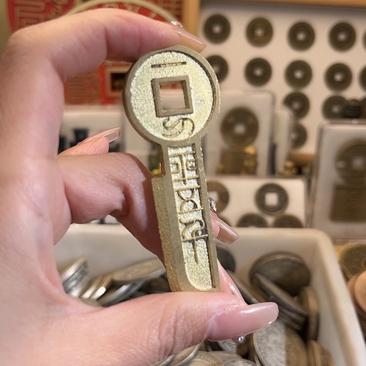 阿***沫铜现代翻砂工艺作品